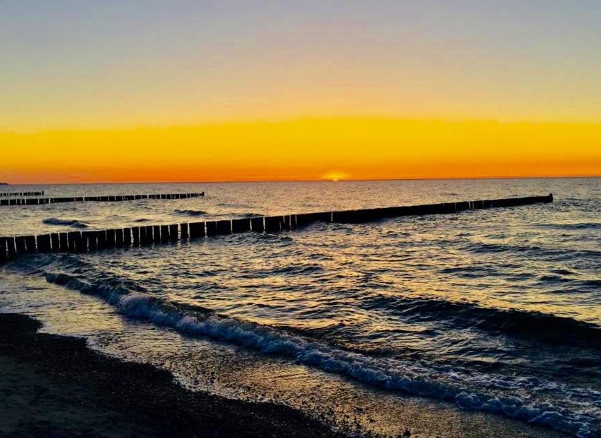 Ferienwohnung Strandurlaub Börgerende-Rethwisch エクステリア 写真